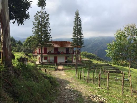 Ρουστίκ ή αγροικία σε Santa Bárbara, Departamento de Antioquia