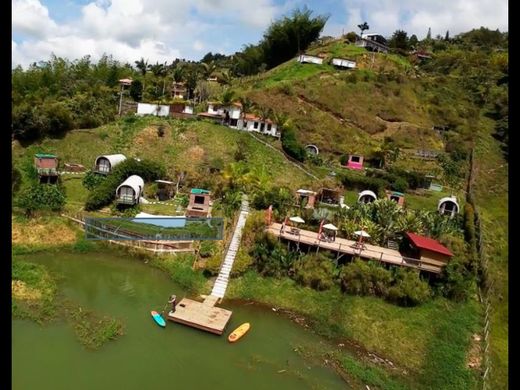 Casa de luxo - El Peñol, Yarumal