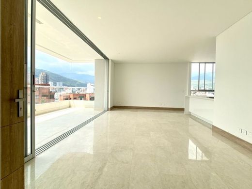 Apartment / Etagenwohnung in Cali, Departamento del Valle del Cauca