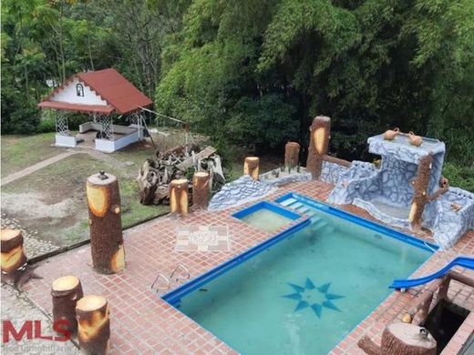 Загородный Дом, Кальдас, Caldas