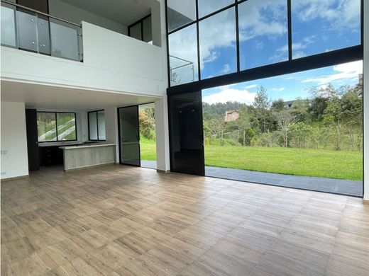 منزل ﻓﻲ ميديلين, Medellín