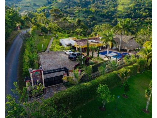 Gutshaus oder Landhaus in Barbosa, Departamento de Antioquia
