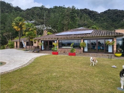 Элитный дом, Envigado, Departamento de Antioquia