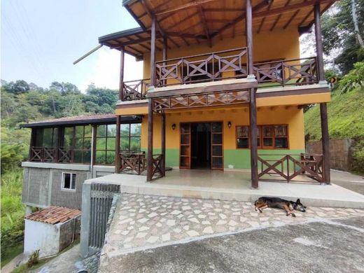 Casa de campo en La Estrella, Departamento de Antioquia