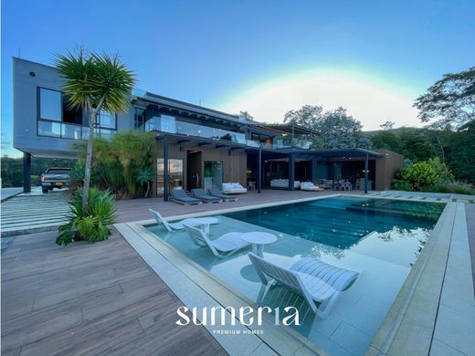 Luksusowy dom w Guarne, Departamento de Antioquia