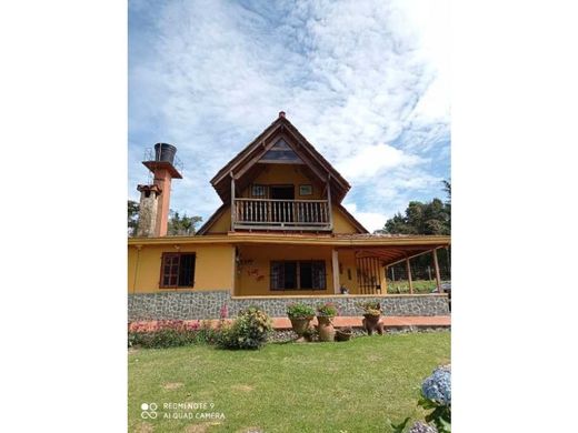 Gutshaus oder Landhaus in Envigado, Departamento de Antioquia