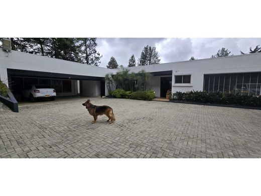 Luxus-Haus in Envigado, Departamento de Antioquia