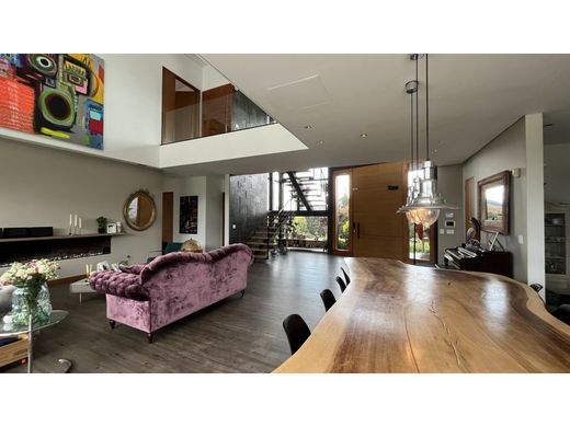 Envigado, Departamento de Antioquiaの高級住宅