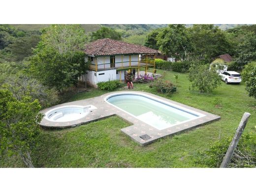 전원/농가 / Quimbaya, Quindío Department