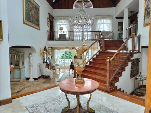 Luxury home for sale in Manizales