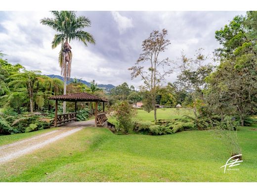 Köy evi Retiro, Departamento de Antioquia