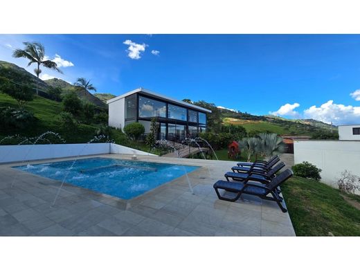 Farmhouse in Copacabana, Departamento de Antioquia