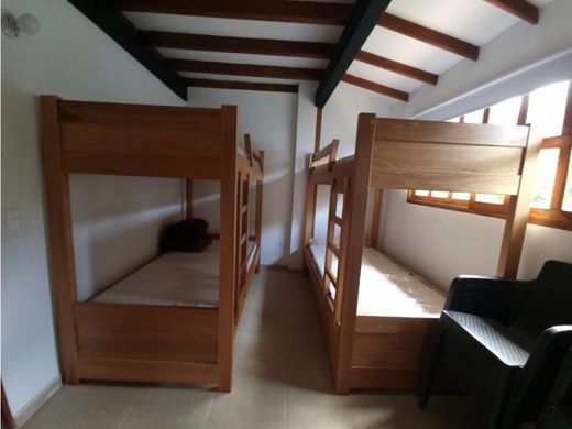 ﻣﻨﺰﻝ ﺭﻳﻔﻲ/ ﺑﻴﺖ ﻤﺰﺭﻋﺔ ﻓﻲ San Vicente, San Vicente Ferrer