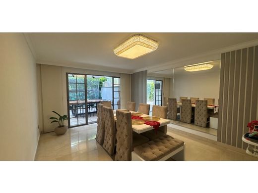 Luxus-Haus in Pereira, Departamento de Risaralda