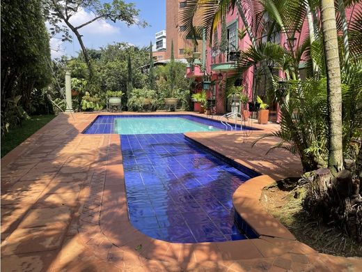 호화 저택 / 메데인, Medellín