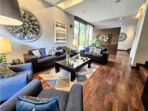 Apartment / Etagenwohnung in Agua de Dios, Departamento de Cundinamarca