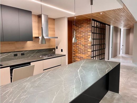 Piso / Apartamento en Medellín, Departamento de Antioquia