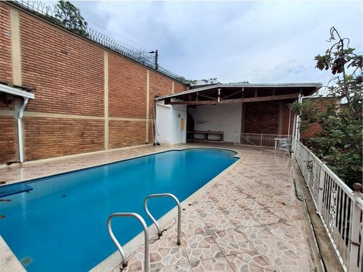 Luxury home in Bucaramanga, Departamento de Santander