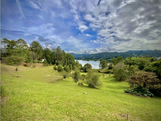 Teren w Retiro, Departamento de Antioquia