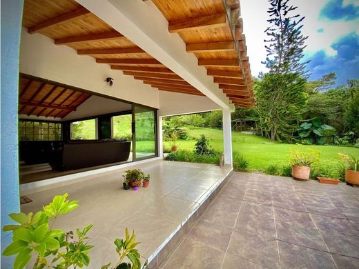 Casa de campo en Retiro, Departamento de Antioquia