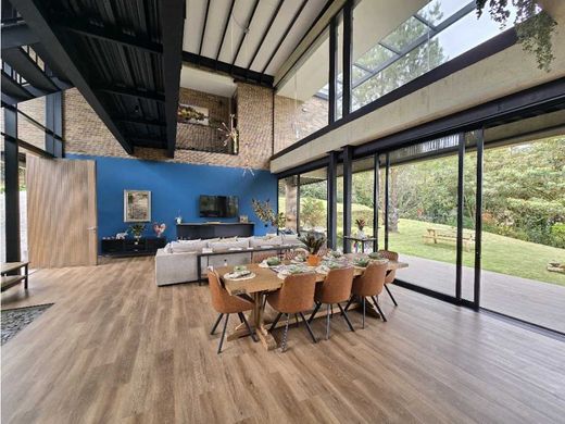 Luxus-Haus in Envigado, Departamento de Antioquia