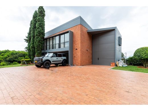 호화 저택 / 메데인, Medellín