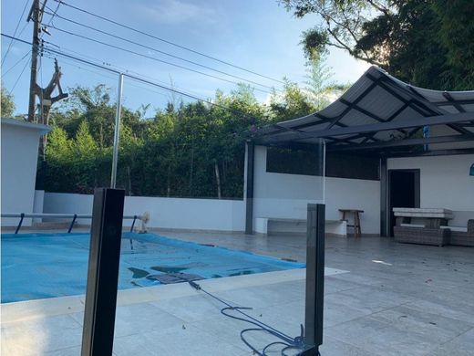 Casale a Cali, Departamento del Valle del Cauca