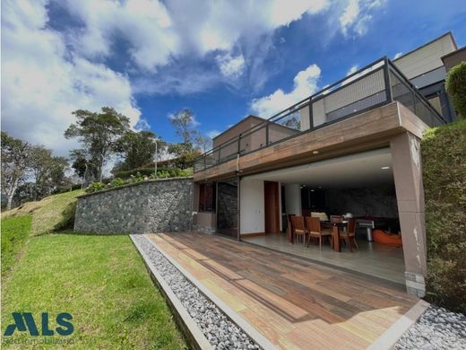 Πολυτελή κατοικία σε Envigado, Departamento de Antioquia