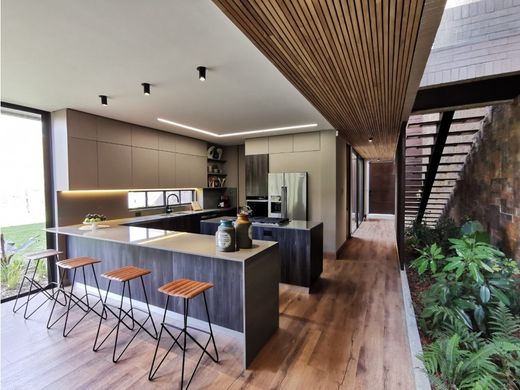 Πολυτελή κατοικία σε Envigado, Departamento de Antioquia