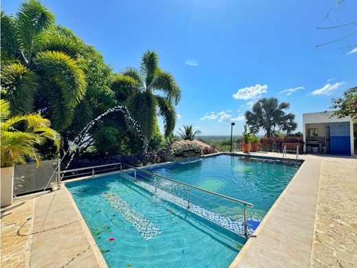 컨트리하우스 / Turbaco, Departamento de Bolívar