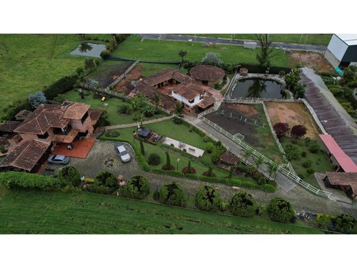 Quinta rústica - La Ceja, Departamento de Antioquia