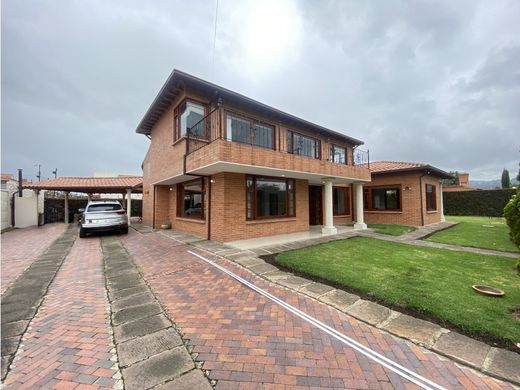 Πολυτελή κατοικία σε Chía, Departamento de Cundinamarca