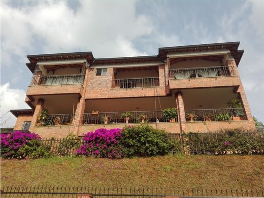 Πολυτελή κατοικία σε Μεδεγίν, Medellín