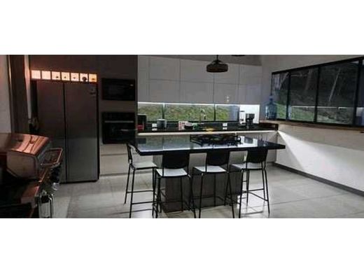 Gutshaus oder Landhaus in Girardota, Departamento de Antioquia