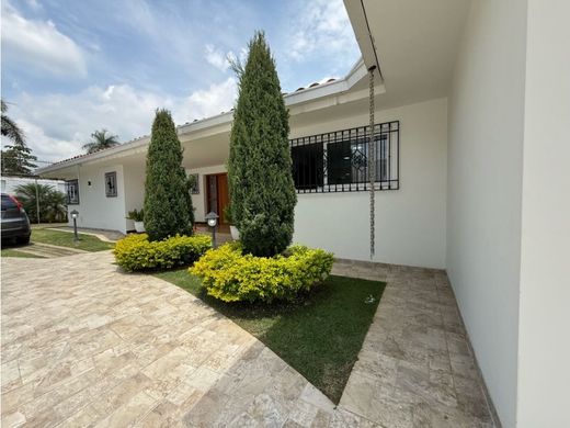 Luxus-Haus in Cali, Departamento del Valle del Cauca
