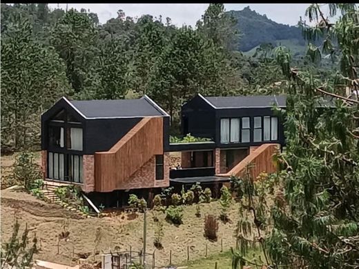 Country House in Envigado, Departamento de Antioquia