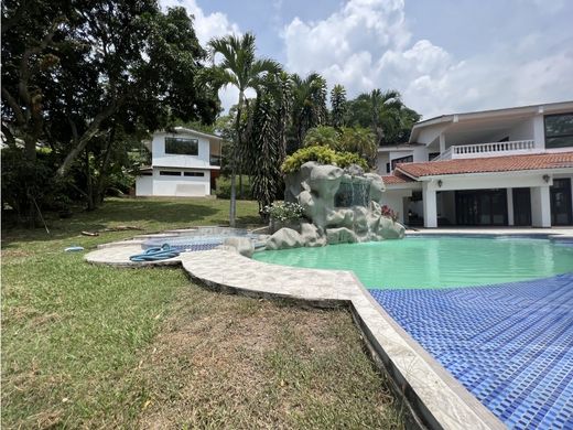 Köy evi Yumbo, Departamento del Valle del Cauca