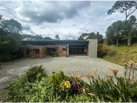 Casa de lujo en Retiro, Departamento de Antioquia