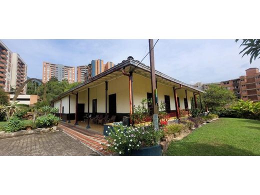 Casa de campo en Envigado, Departamento de Antioquia