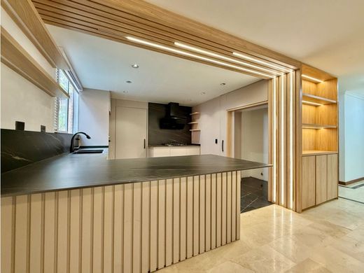 Πολυτελή κατοικία σε Envigado, Departamento de Antioquia