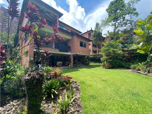 Πολυτελή κατοικία σε Μεδεγίν, Medellín