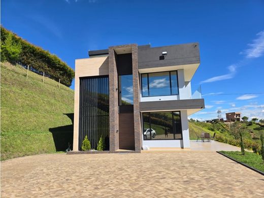 منزل ريفي ﻓﻲ San Vicente, San Vicente Ferrer