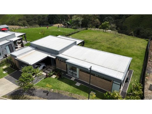 Country House in Armenia, Quindío Department