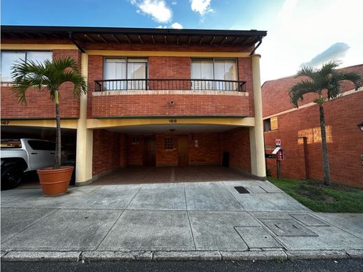 Πολυτελή κατοικία σε Μεδεγίν, Medellín