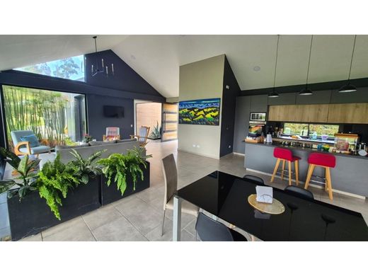 Luksusowy dom w La Ceja, Departamento de Antioquia