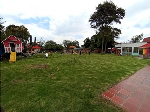 토지 / Bogotá, Bogotá  D.C.