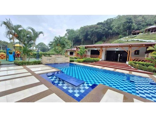 Ρουστίκ ή αγροικία σε Ibagué, Departamento de Tolima