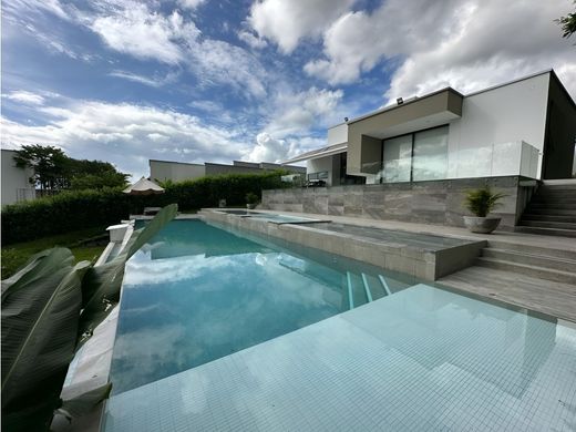 郊区住宅  Pereira, Departamento de Risaralda