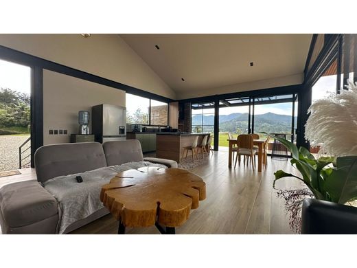 Casa de campo - La Ceja, Departamento de Antioquia