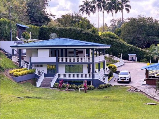 郊区住宅  Pereira, Departamento de Risaralda